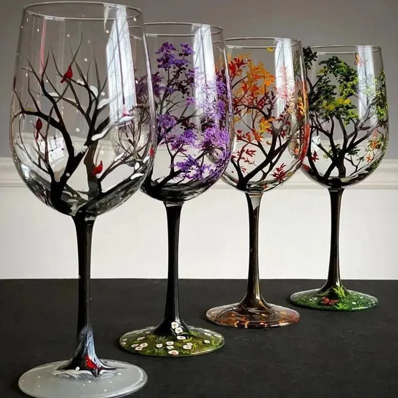 Handmålade glas inspirerade av de fyra årstiderna 